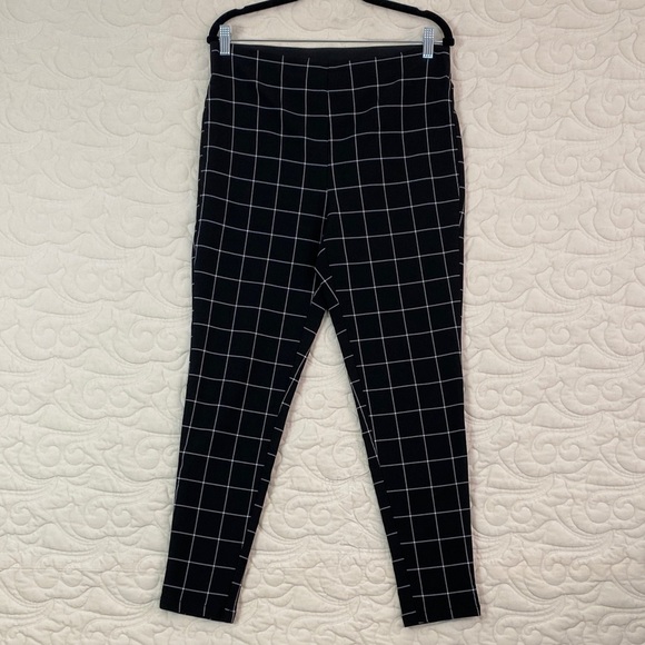 Streetwear Society Black and White Check Leggings - Picture 1 of 10
